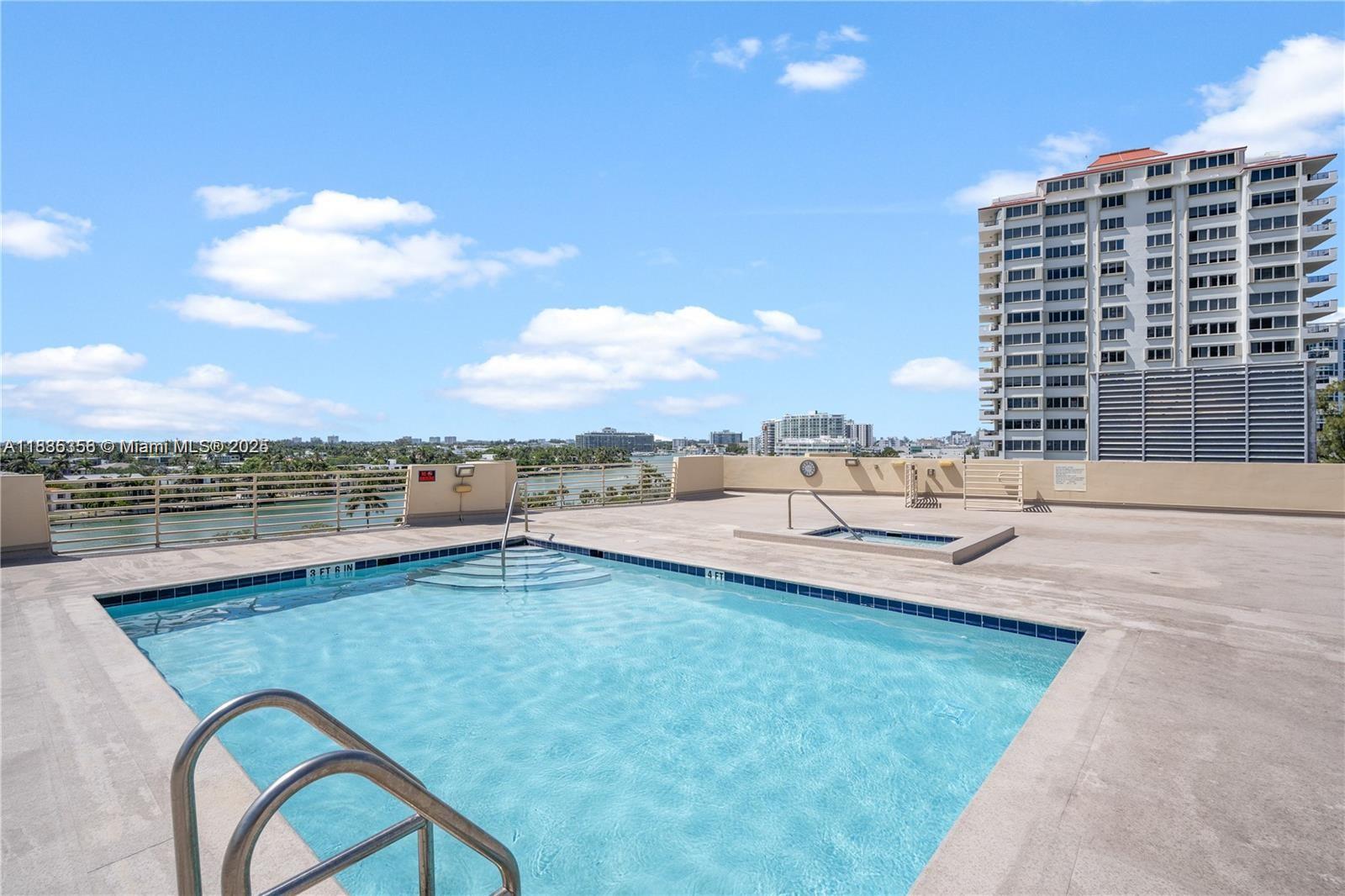 6362 Collins Ave 301