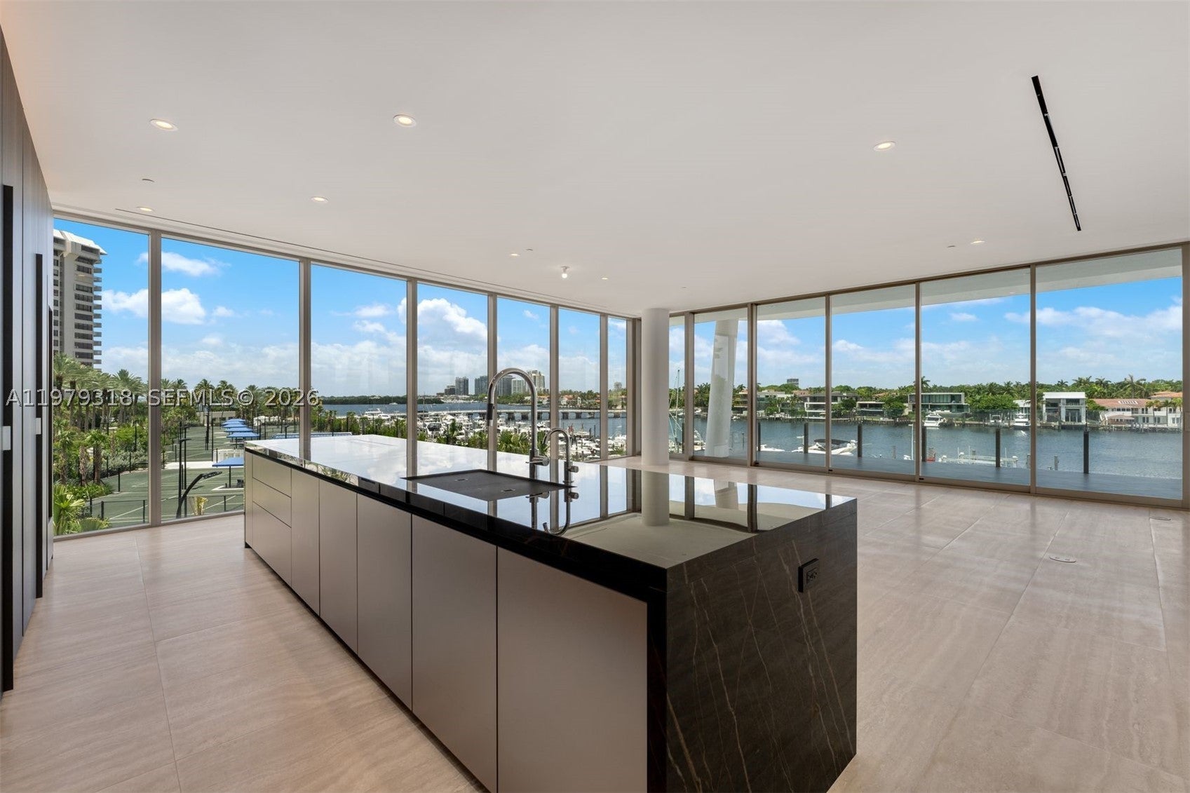 5 Grove Isle Dr S304