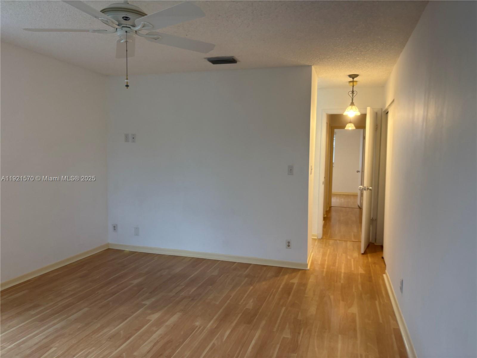 WINDWOOD ISLES CONDO - Residential