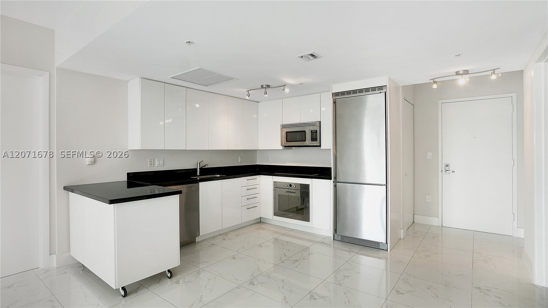 92 SW 3rd St 1803