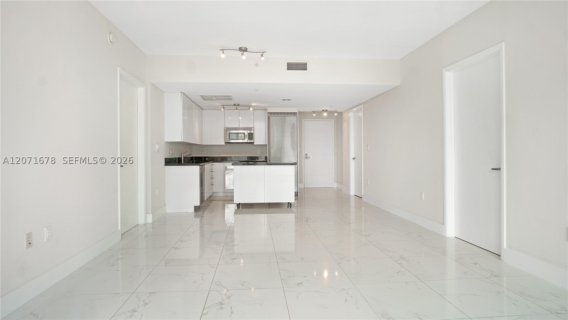 92 SW 3rd St 1803