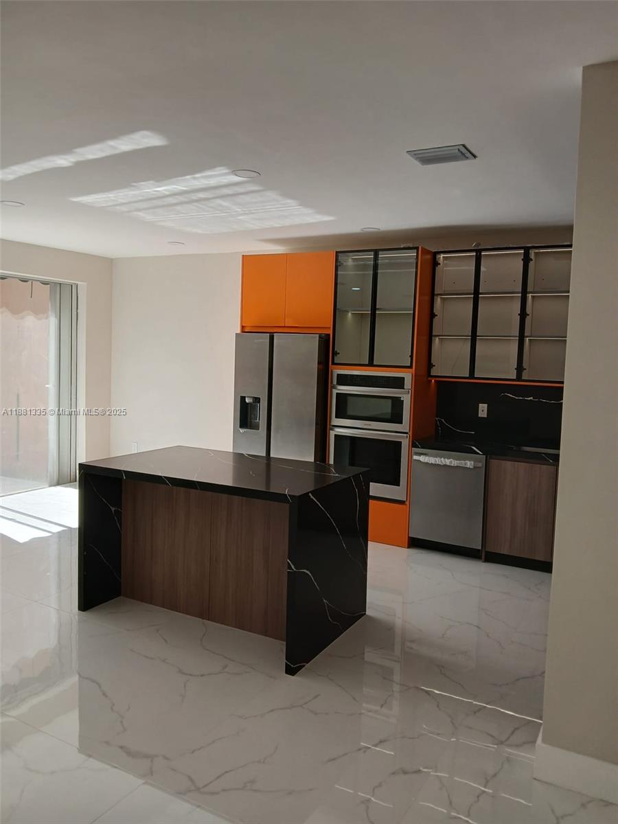 WEST LAKE VILLAGE PLAT - Residential Lease