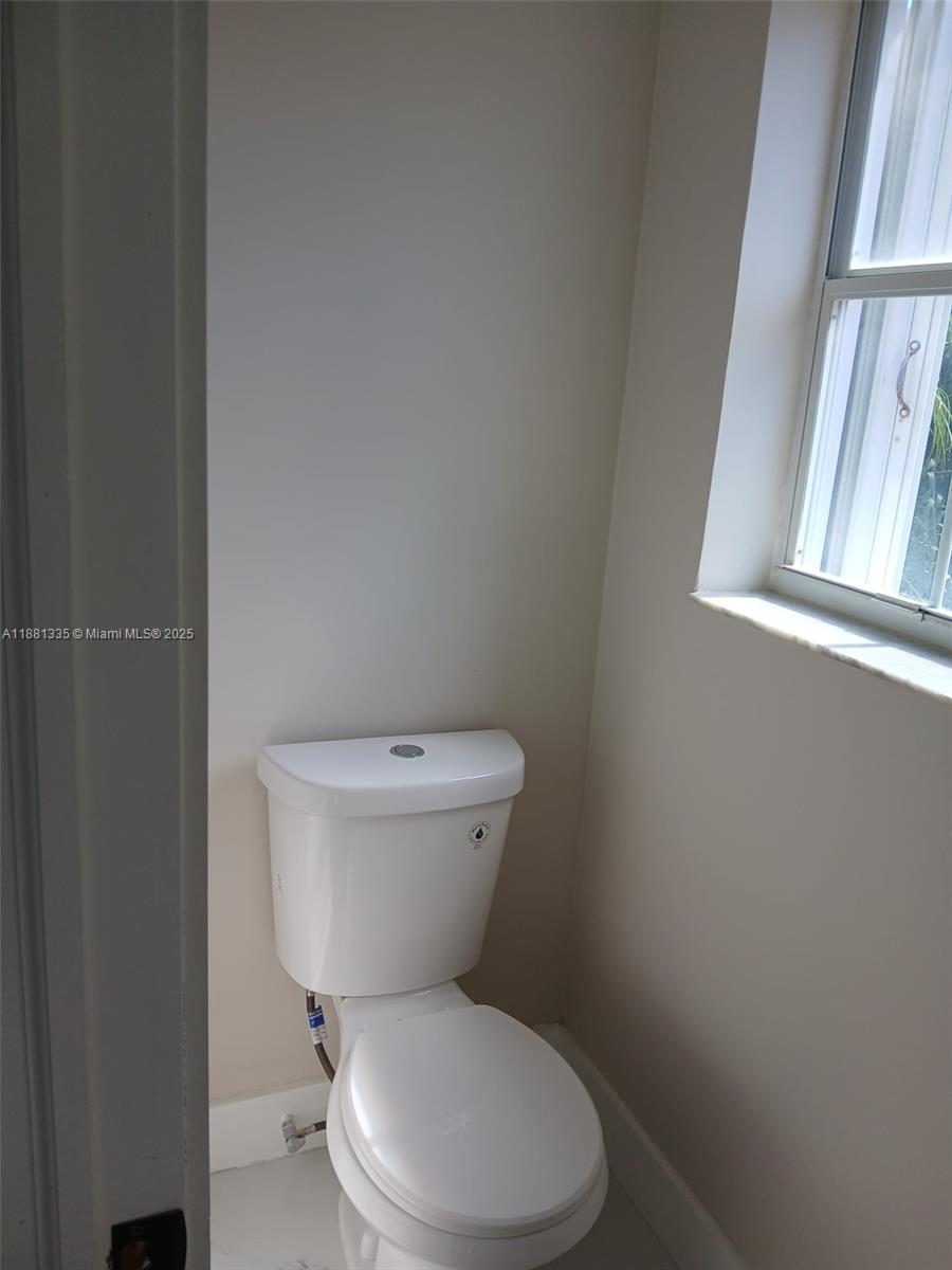 WEST LAKE VILLAGE PLAT - Residential Lease