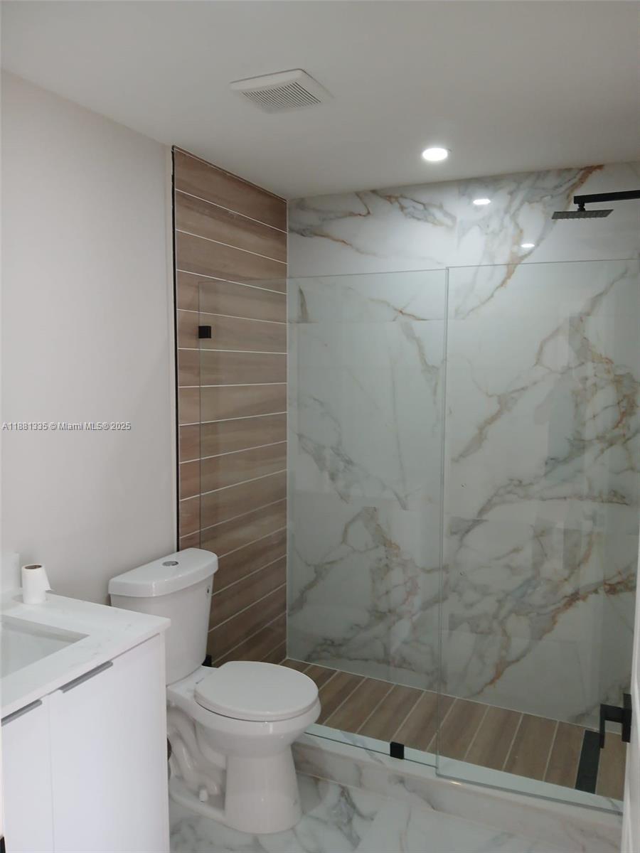 WEST LAKE VILLAGE PLAT - Residential Lease