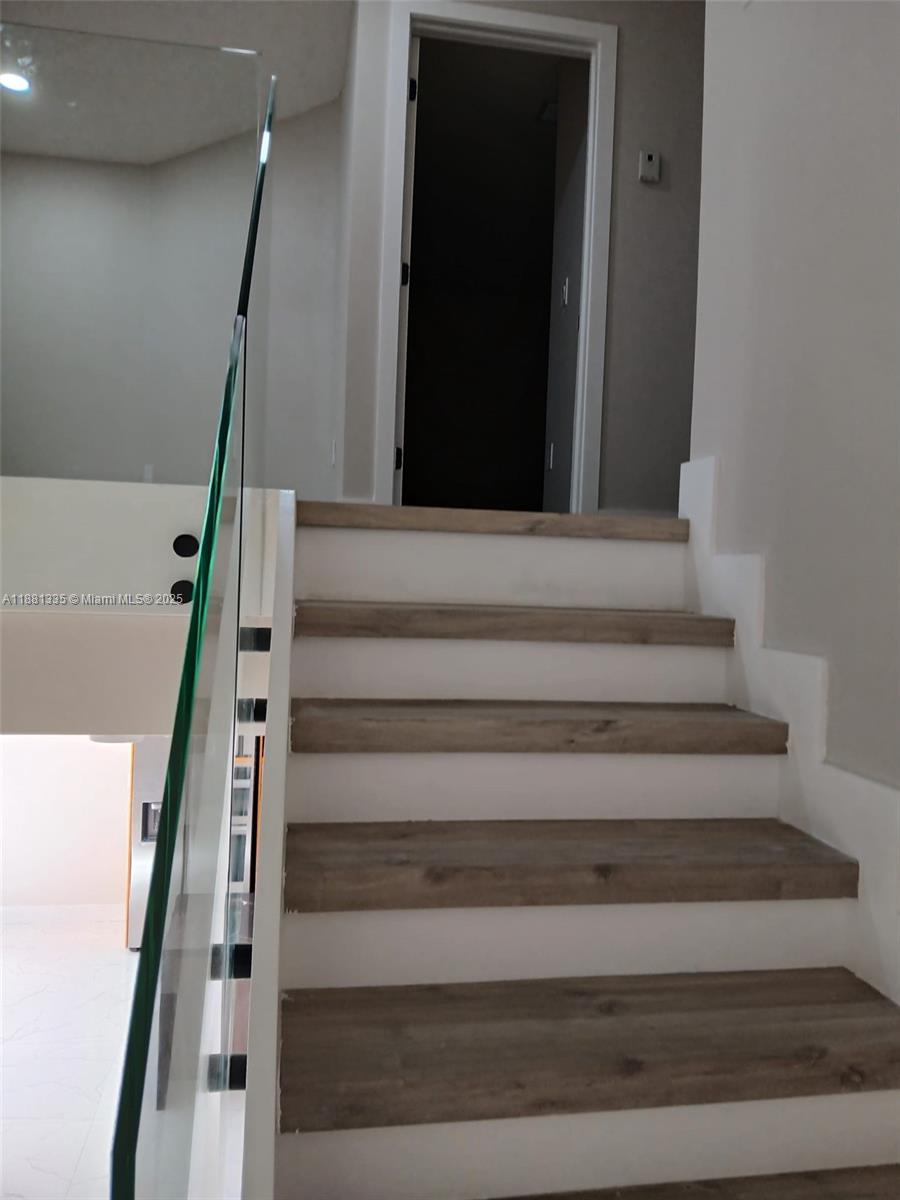 WEST LAKE VILLAGE PLAT - Residential Lease