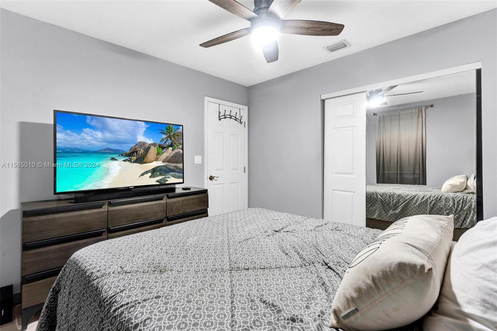 TOWN OF MODELO (DANIA) B- - Residential