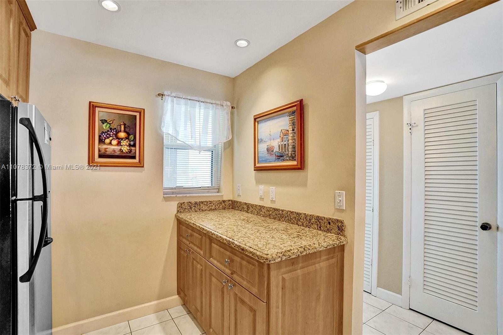 RIVIERA APTS B CO-OP - Residential