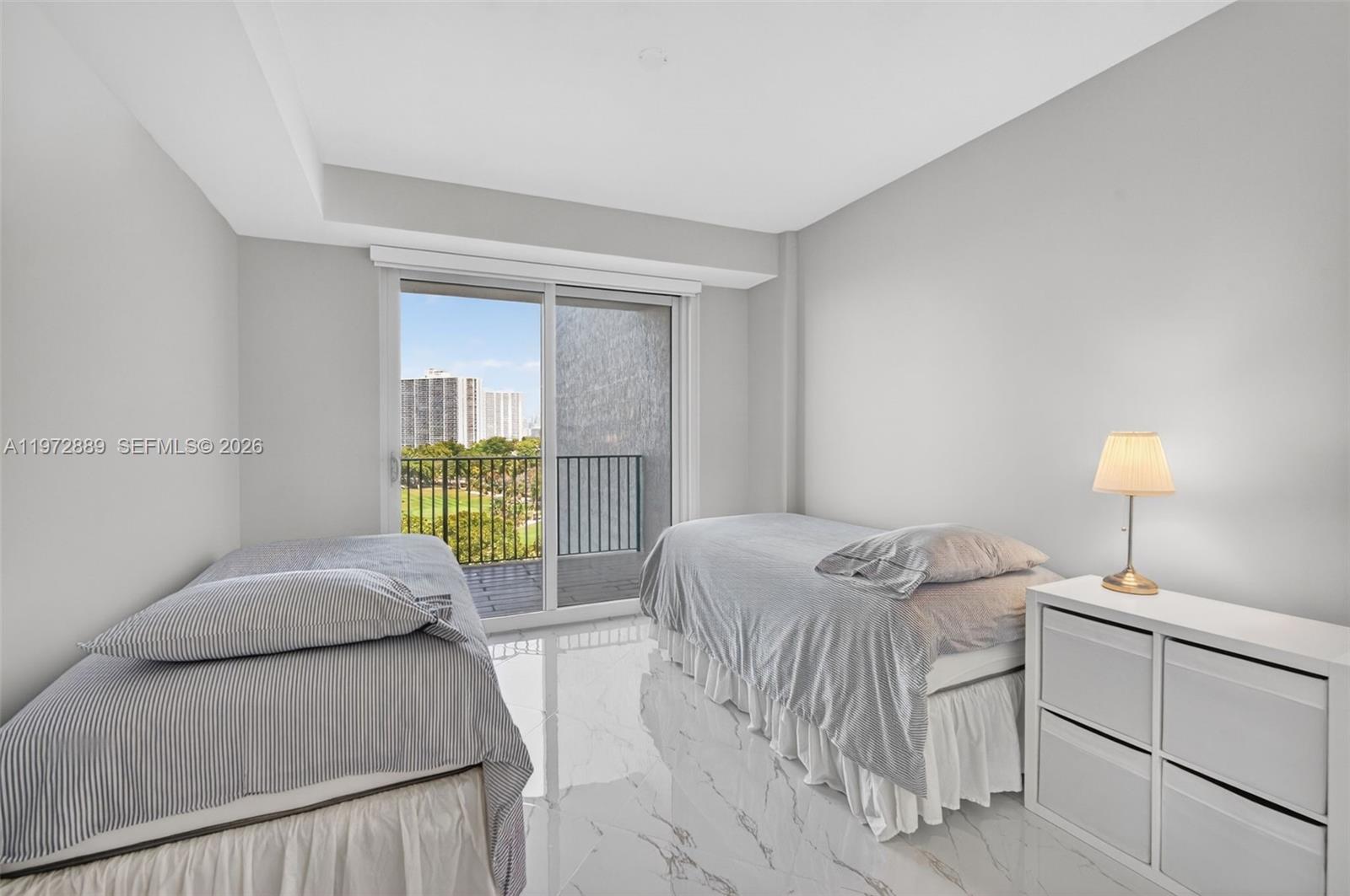 TURNBERRY VLG NO TOWER CO - Residential