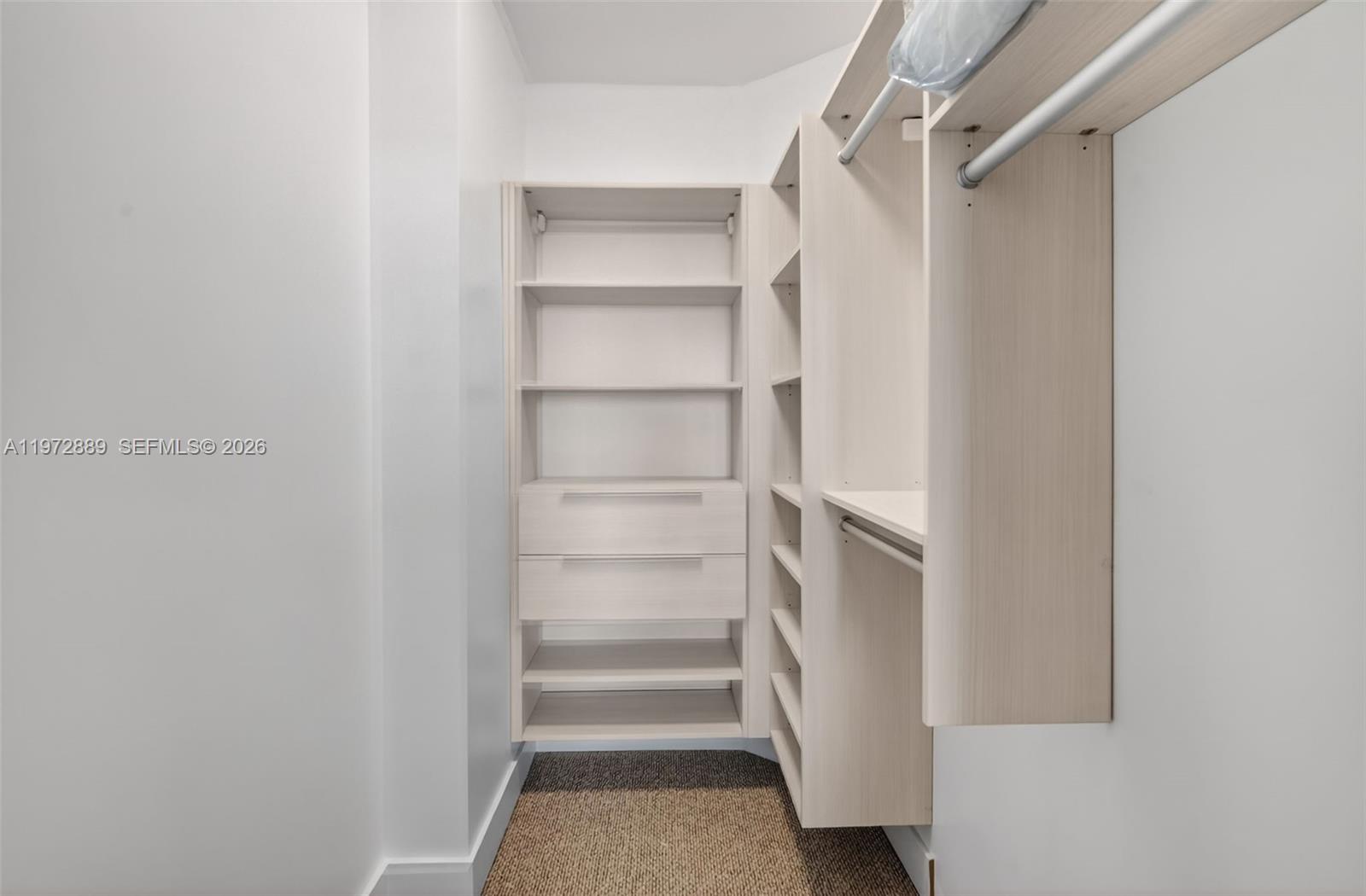 TURNBERRY VLG NO TOWER CO - Residential