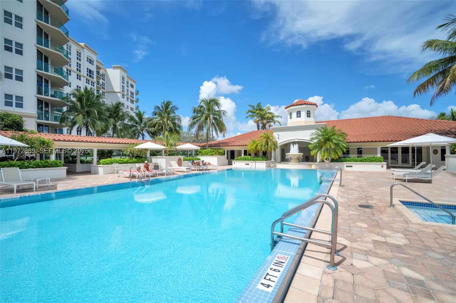 TURNBERRY VLG NO TOWER CO - Residential