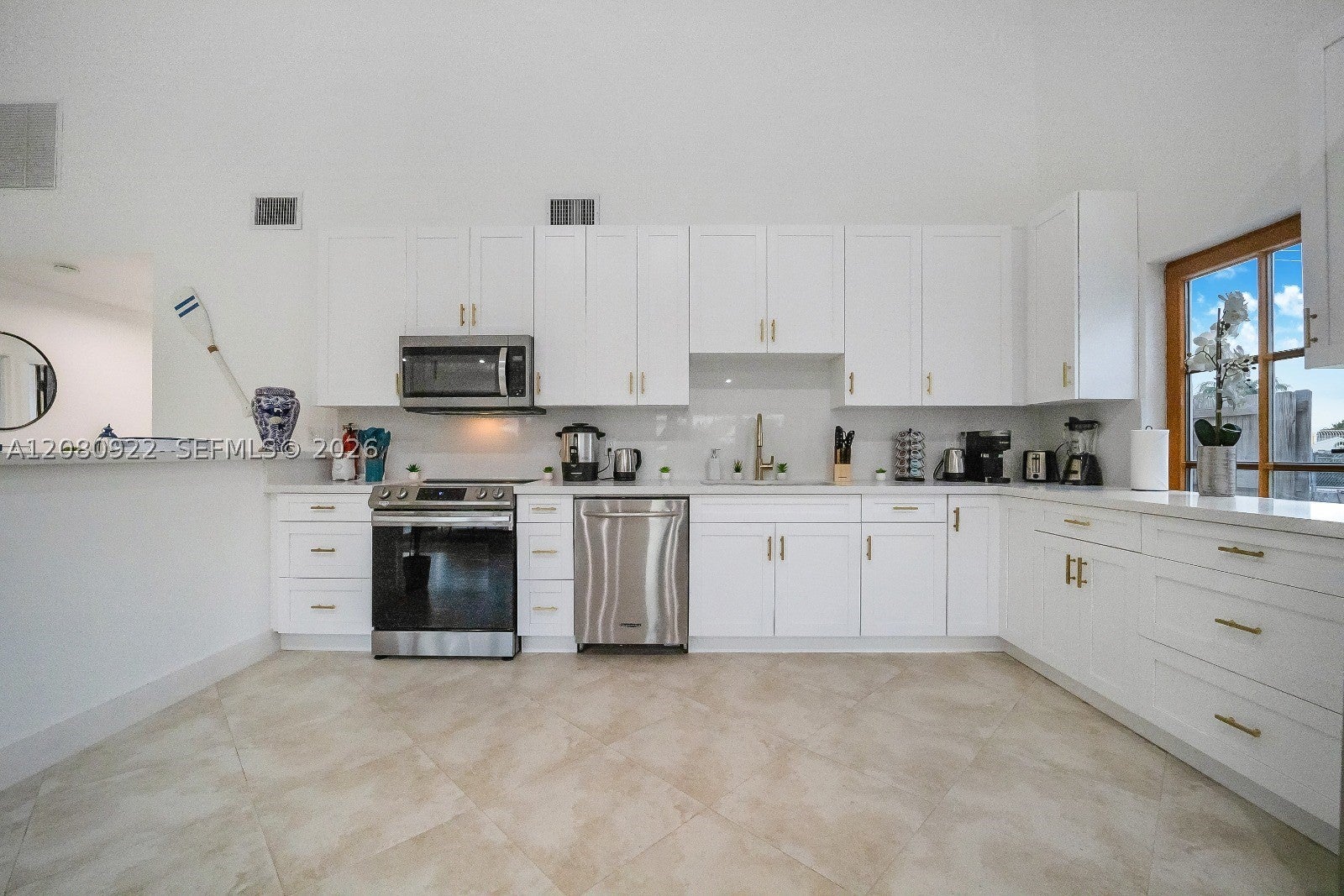 2286 NE 215th St 2286