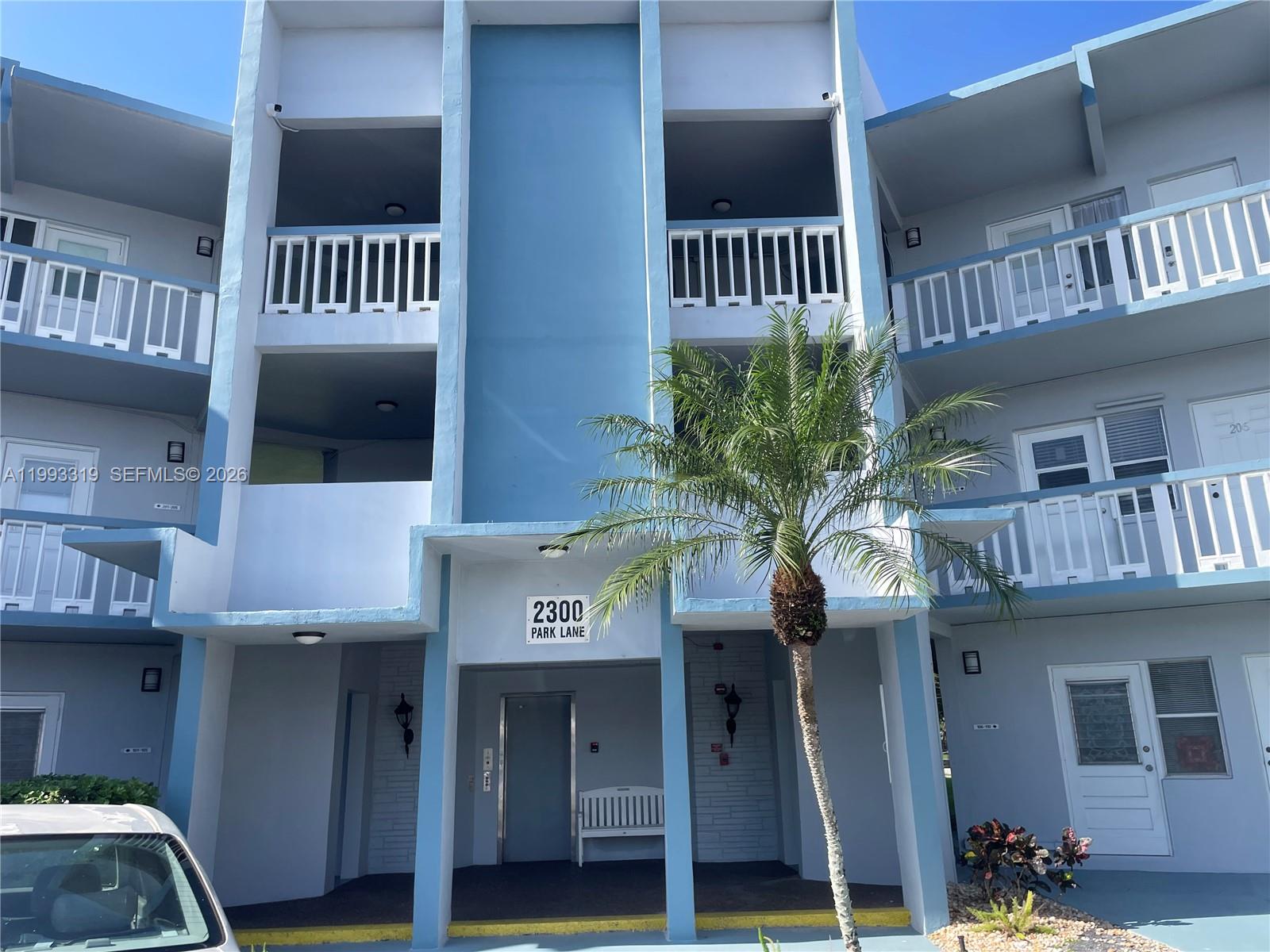 SHERIDAN LAKES CONDO APTS - Residential