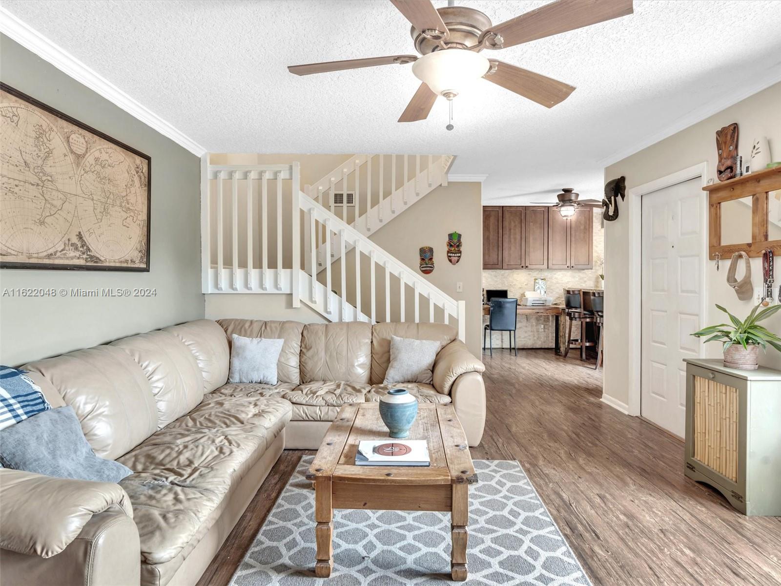 C H E ACRES - Residential