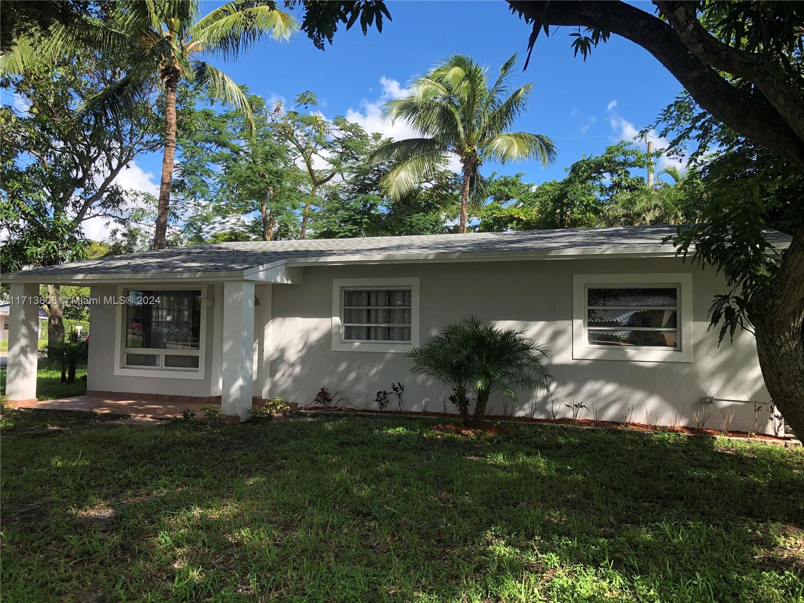 5905 Taft St, Hollywood, Broward County, Florida - 3 Bedrooms  
2 Bathrooms - 