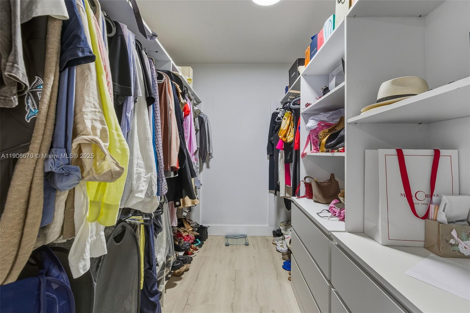 CARLISLE ON THE OCEAN CON - Residential