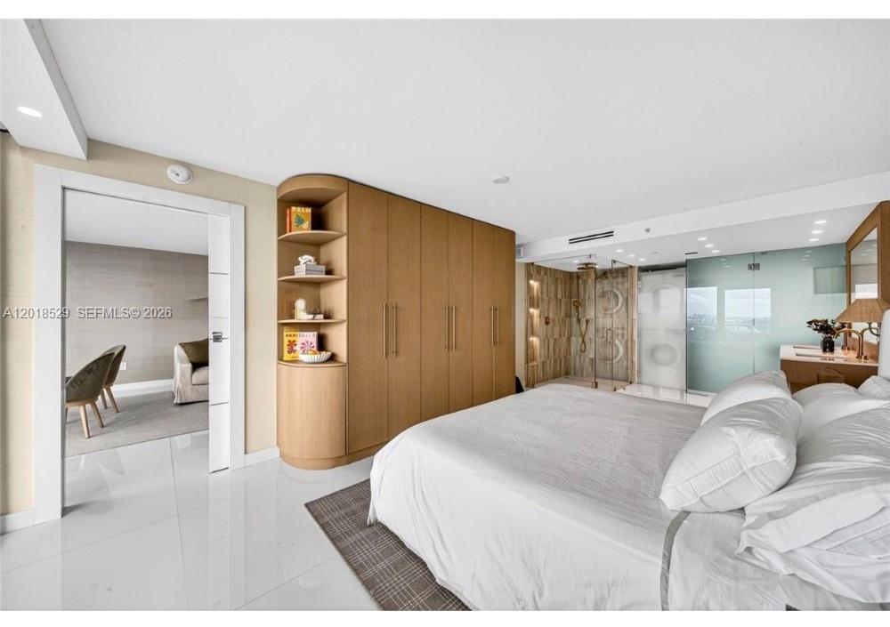 400 S Pointe Dr 1501