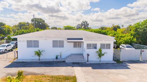 Photo of 5290 Palm Ave, Hialeah, FL 33012 (MLS # A12007406)