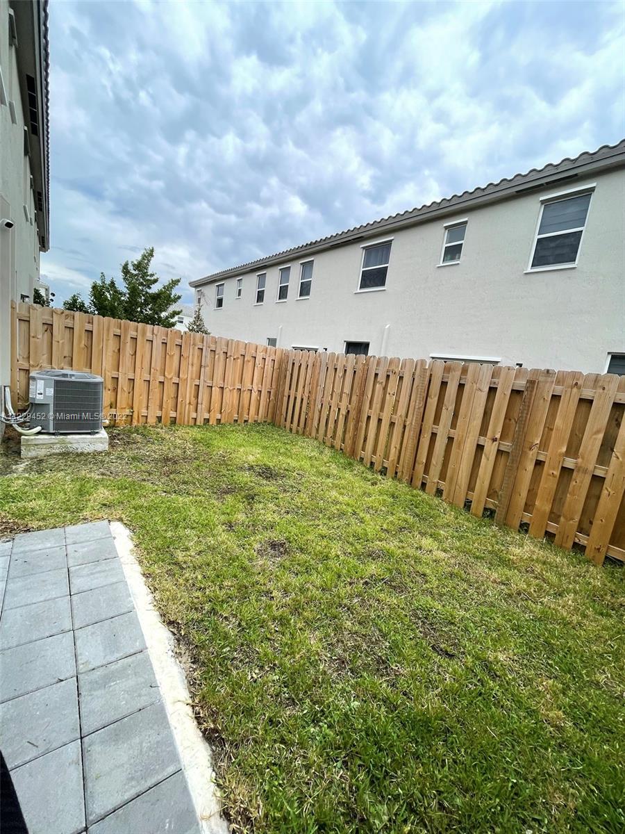Keys Gate - Residential
