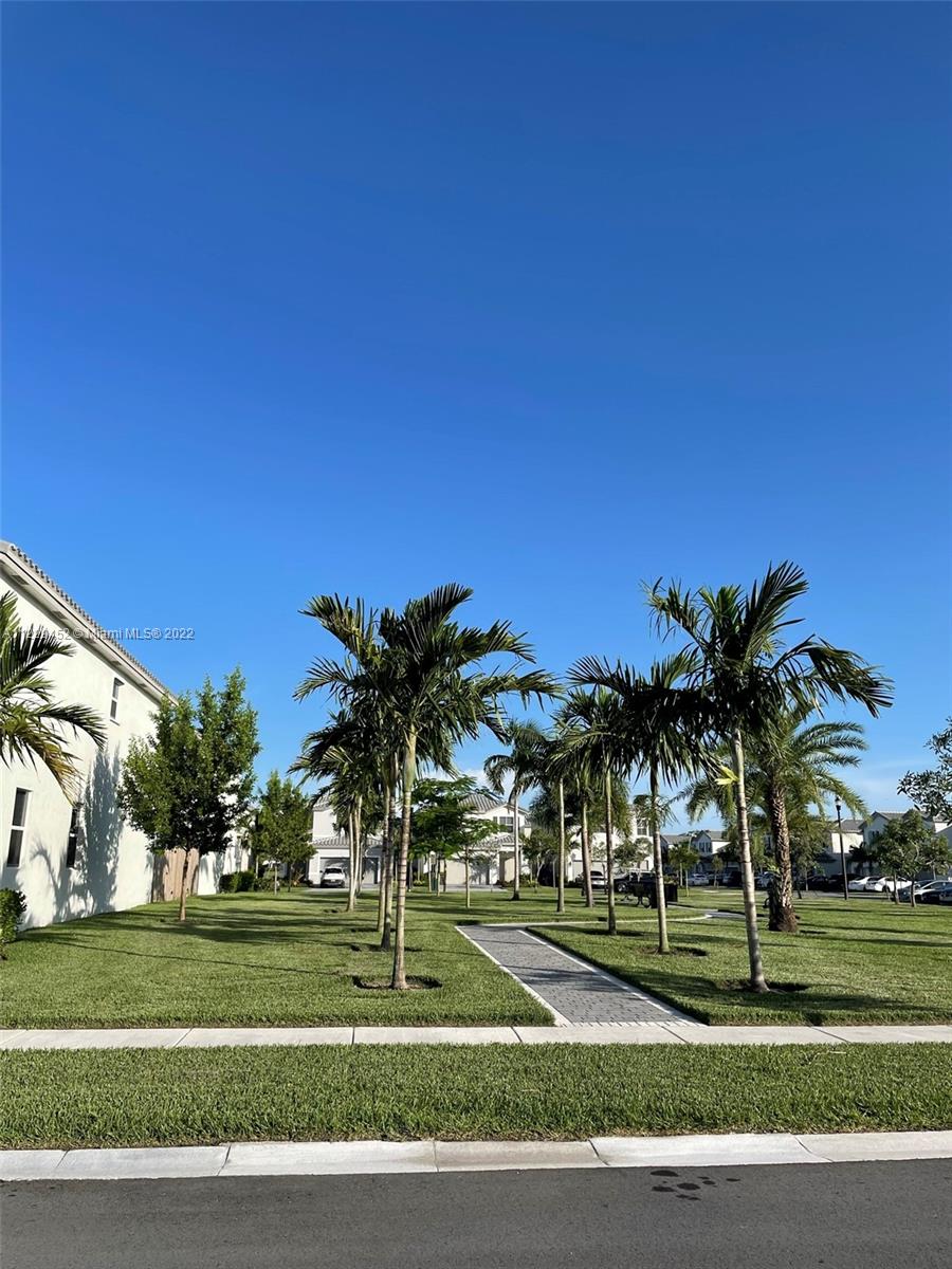Keys Gate - Residential