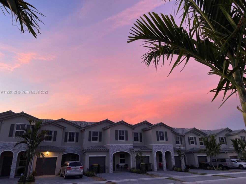 Keys Gate - Residential