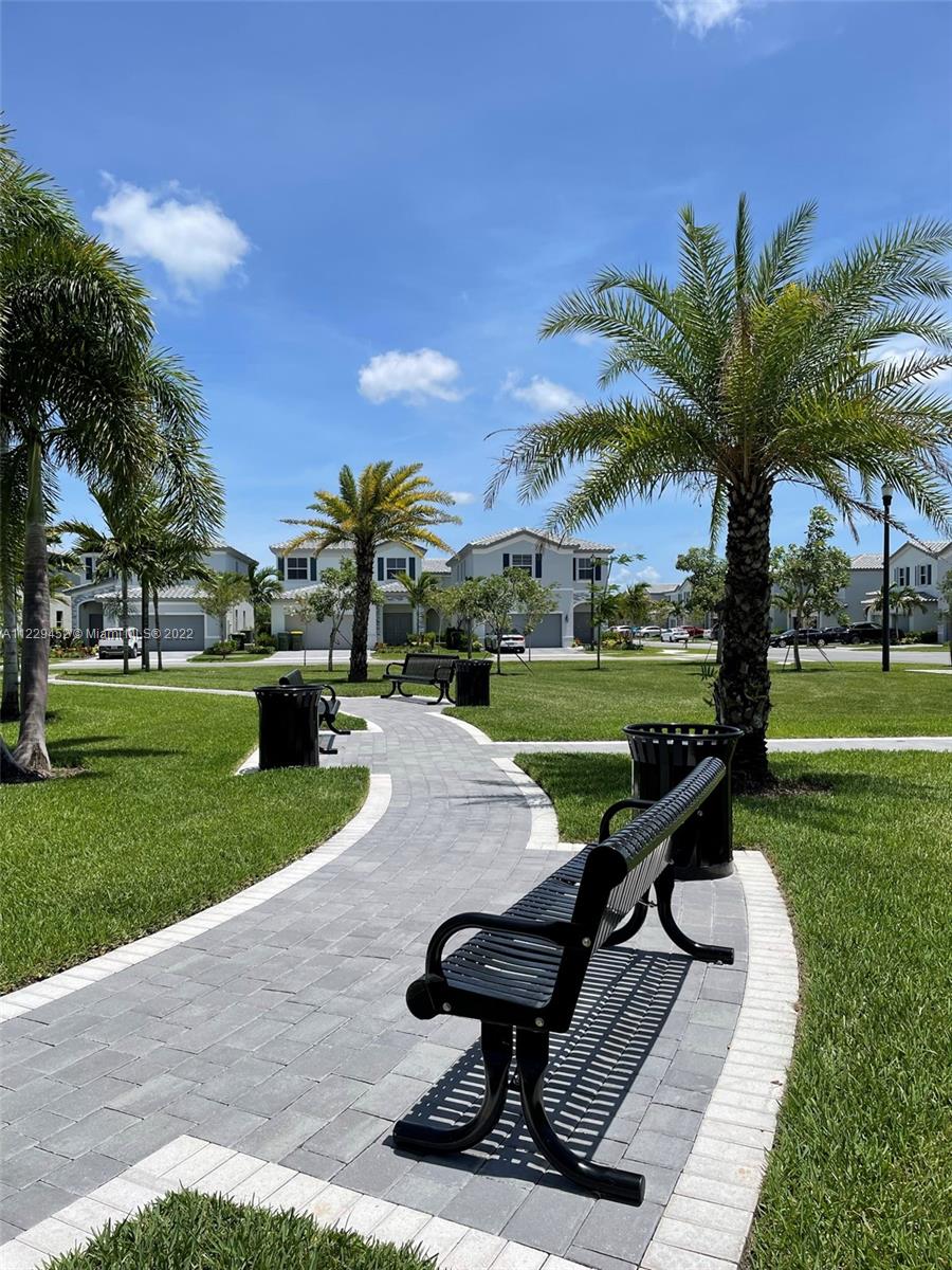 Keys Gate - Residential