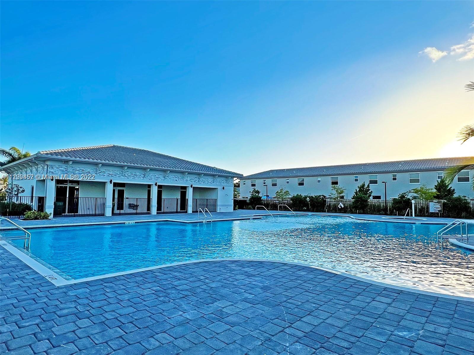 Keys Gate - Residential