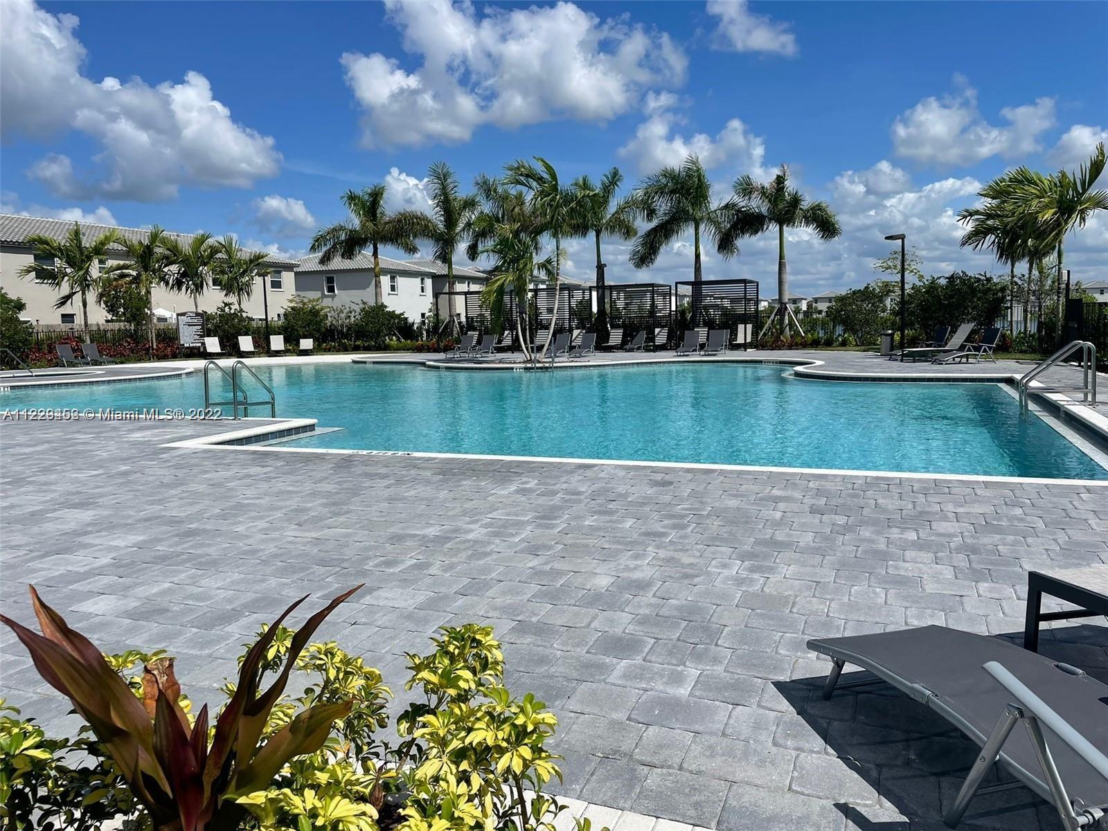 Keys Gate - Residential