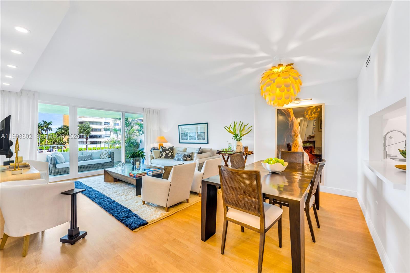 COMMODORE CLUB SOUTH COND - Residential Lease