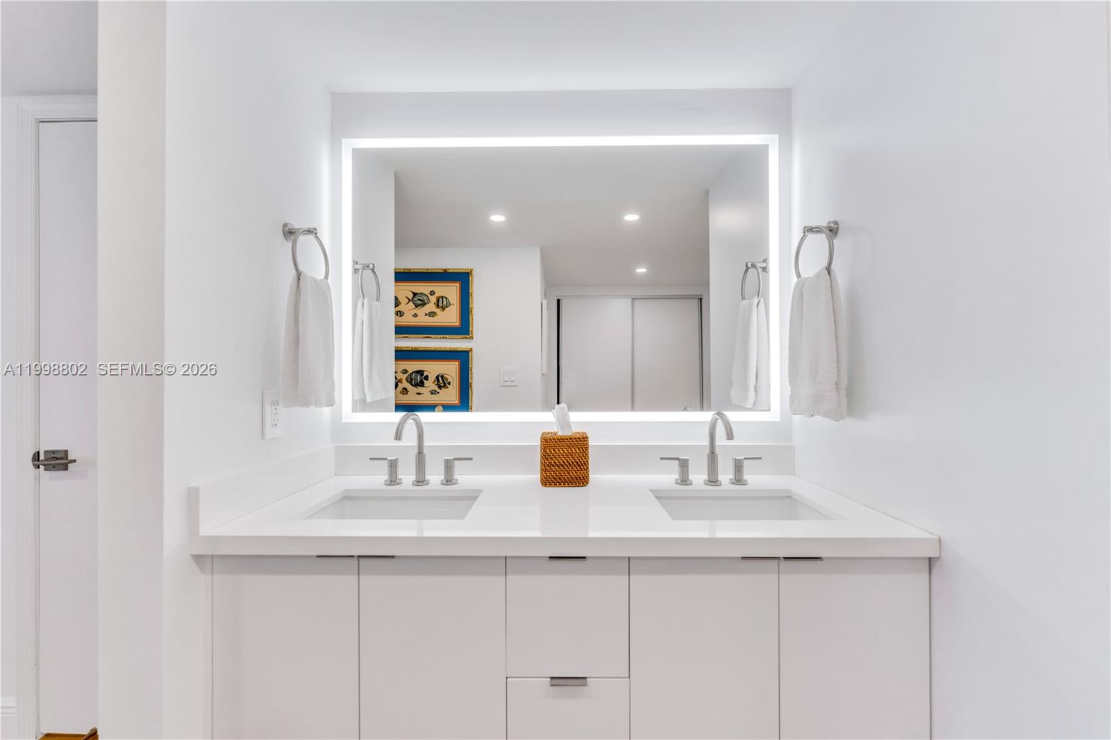 COMMODORE CLUB SOUTH COND - Residential Lease