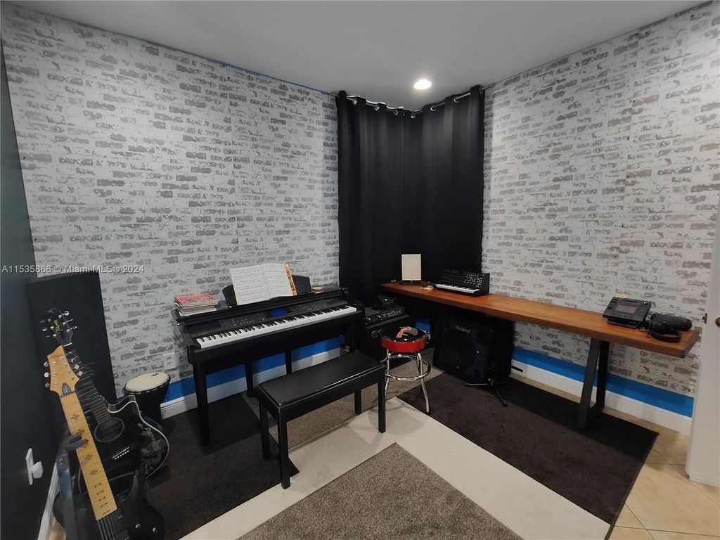 Photo of 5466 SW 187th Ter, Miramar, FL 33029 (MLS # A11535866)