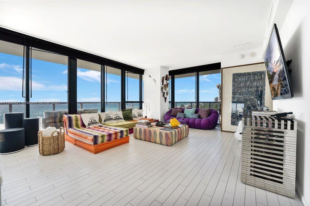 2201 Collins Ave 628