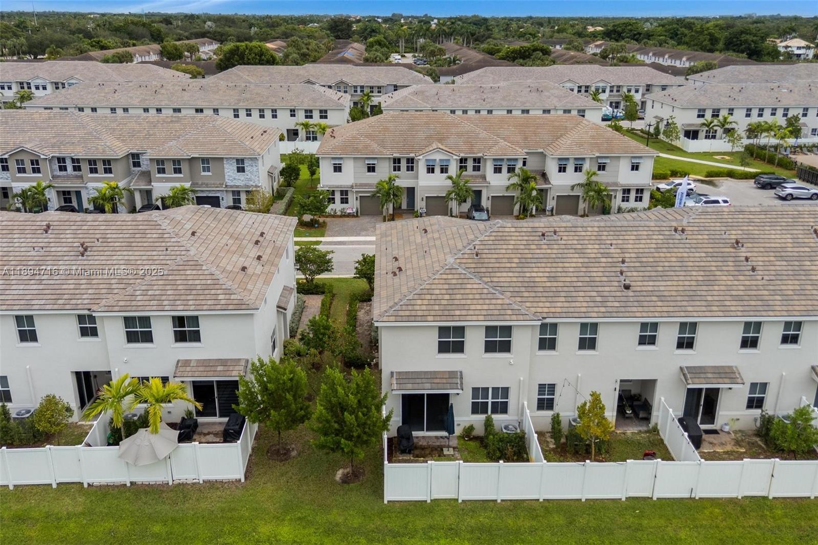MERRICK SQUARE - Residential Lease