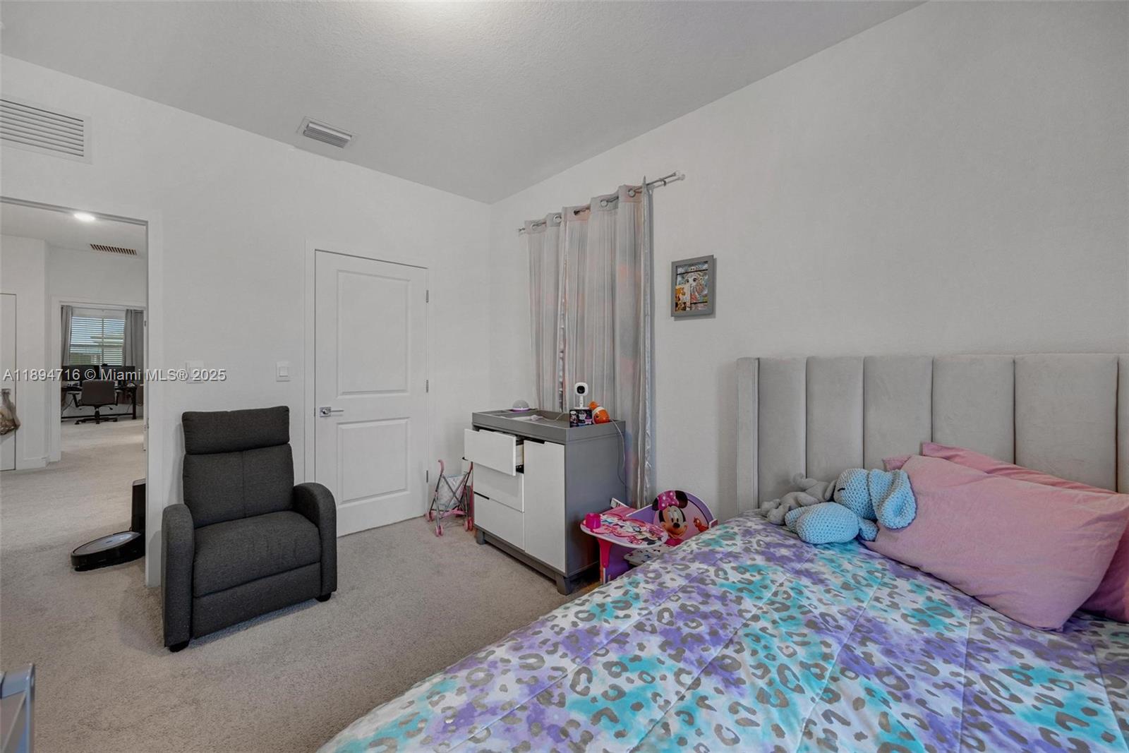 MERRICK SQUARE - Residential Lease