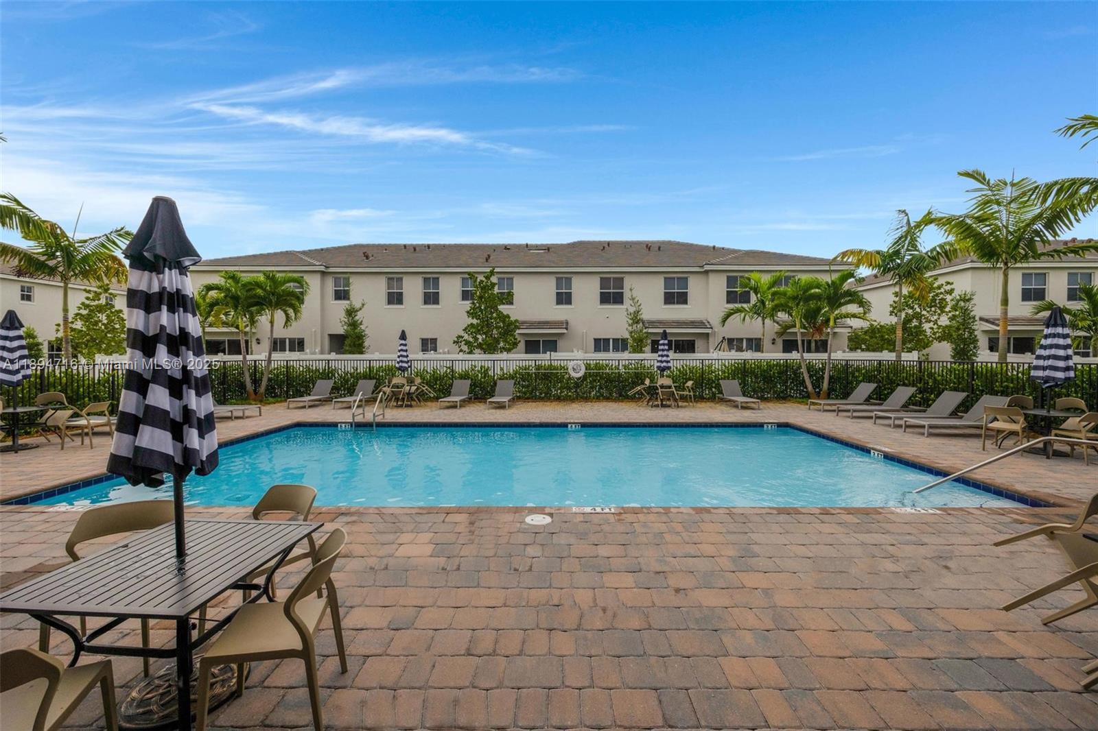 MERRICK SQUARE - Residential Lease