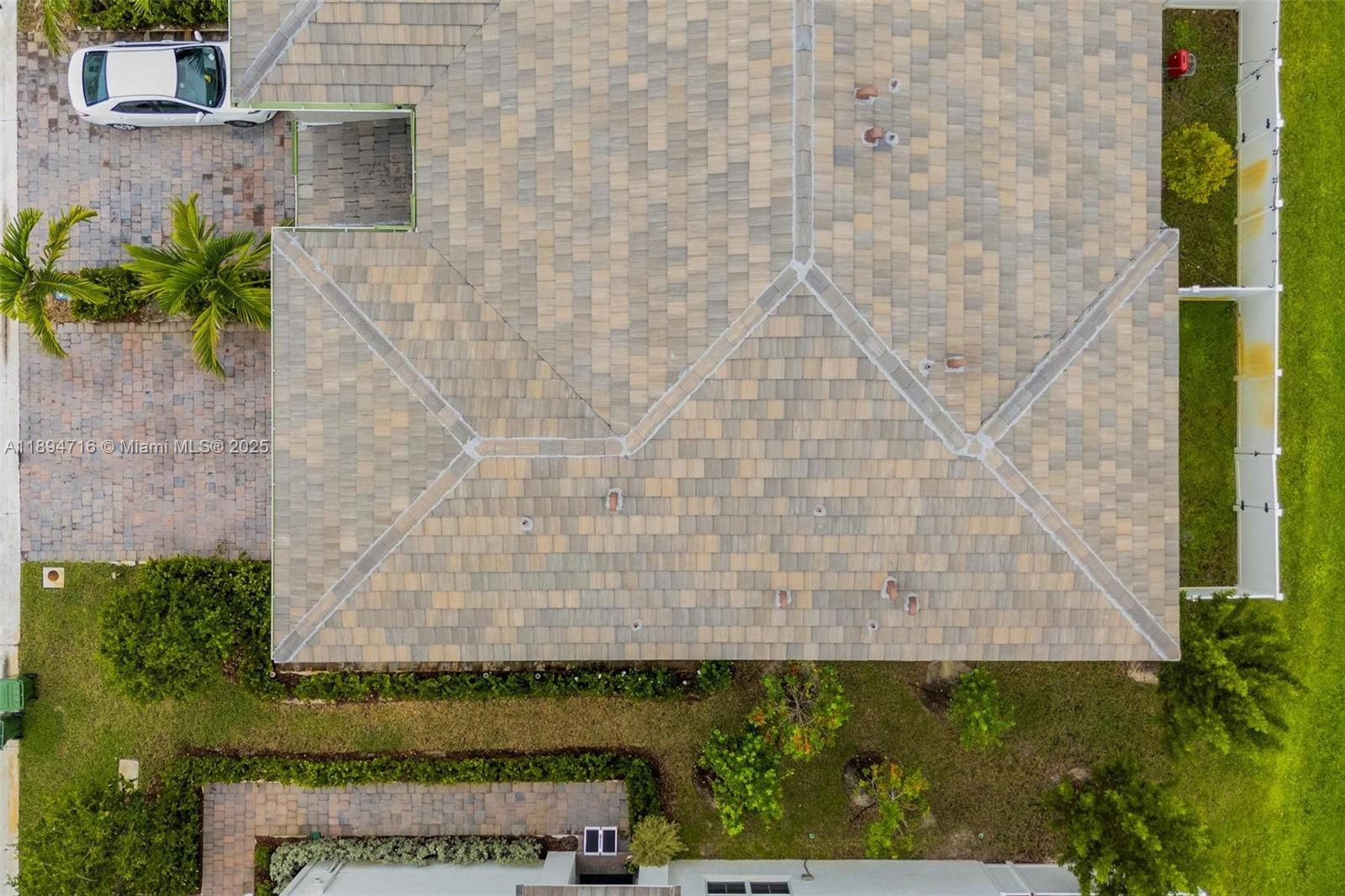 MERRICK SQUARE - Residential Lease
