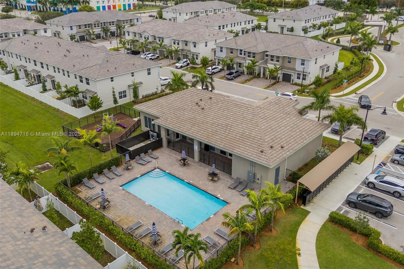 MERRICK SQUARE - Residential Lease