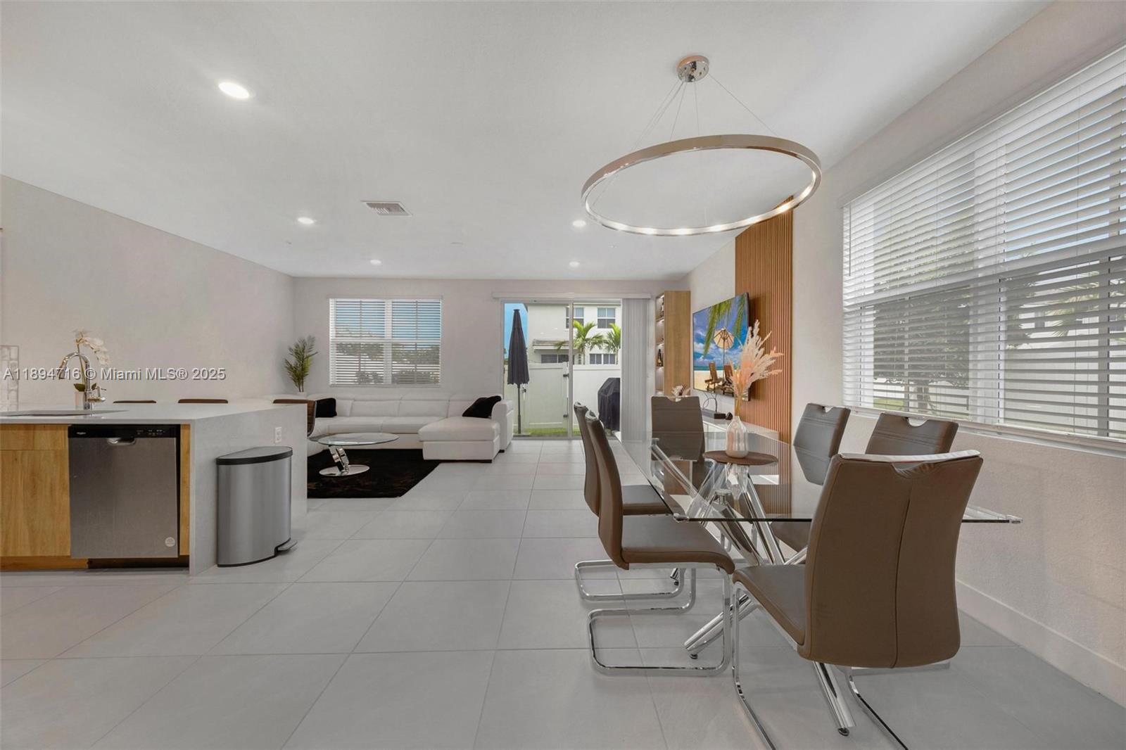 MERRICK SQUARE - Residential Lease
