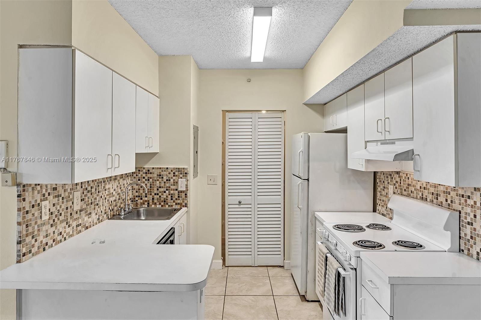 SERENITY PALMS CONDO - Residential