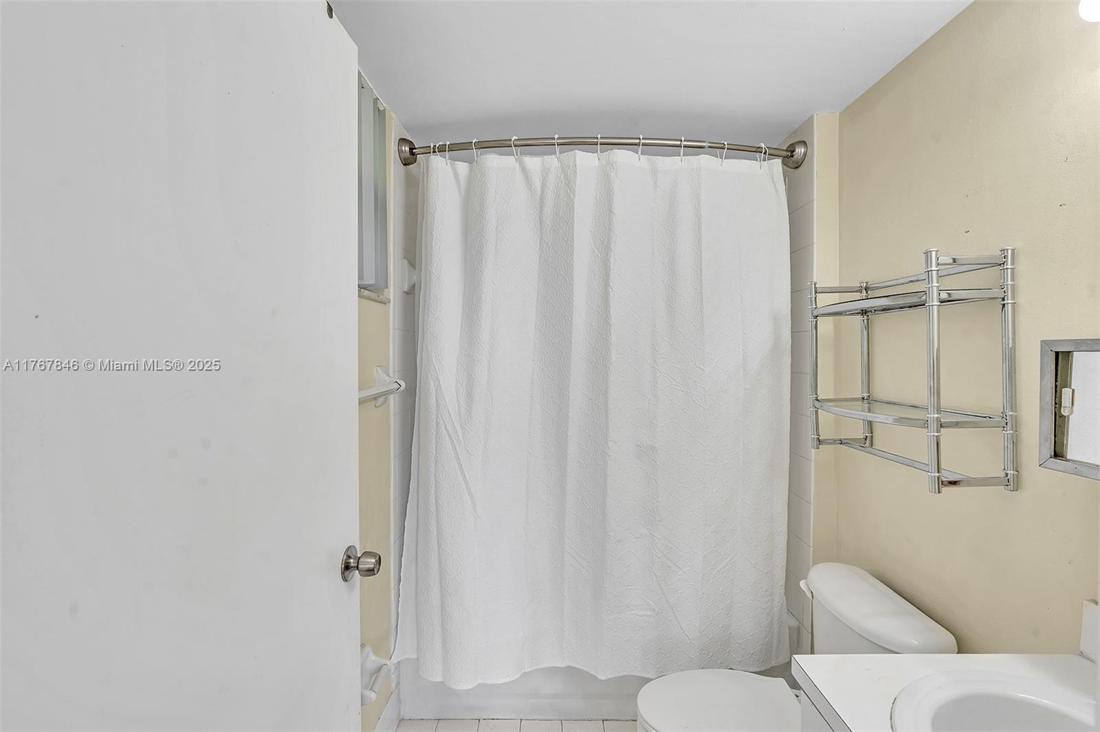 SERENITY PALMS CONDO - Residential