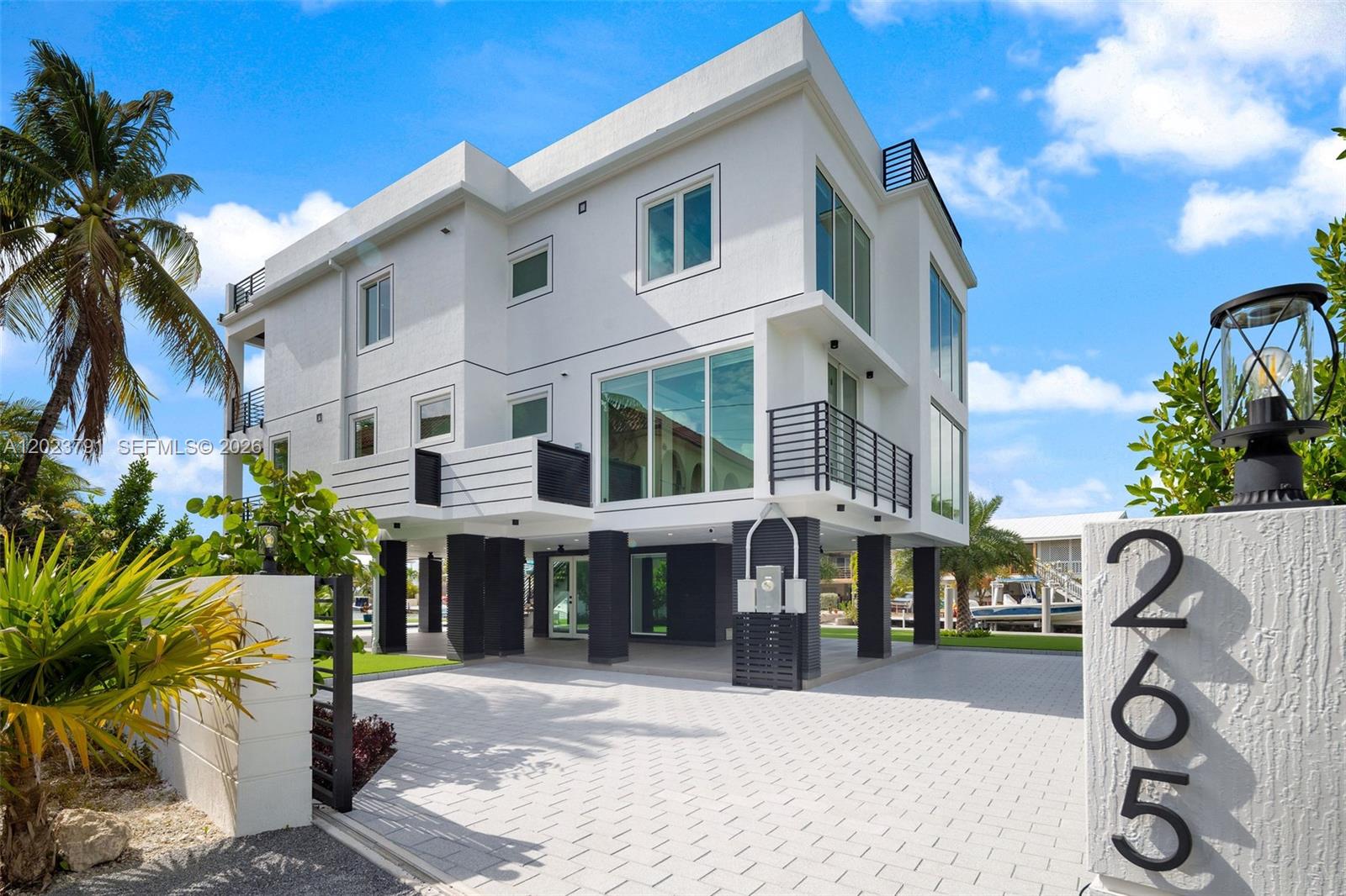 INDIAN WATERWAYS - Residential