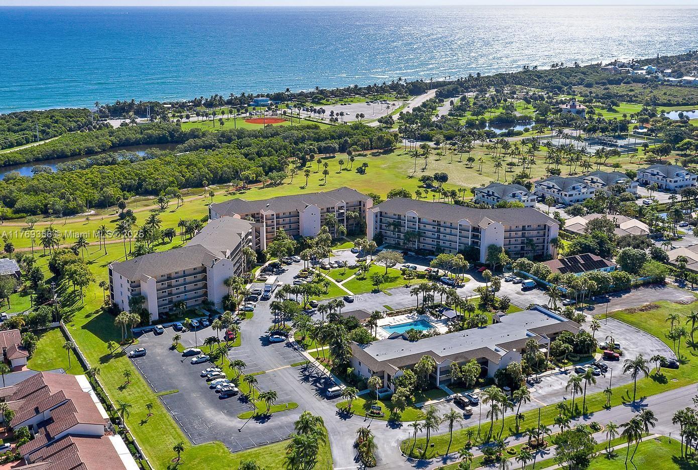 Charming 2/2 furnished condo located on 2nd floor corner unit in the sought after Jupiter Bay Resort. The perfect location for taking in all the unit has to offer. Walking distance to numerous restaurants, shopping, theatre, Intracoastal waterway and the beautiful Jupiter beach. Jupiter Bay has an on site restaurant, 2 Heated swimming pools, jacuzzi, tennis courts and bocci ball. Jupiter Bay Resort Rentals Management Company will guarantee a minimum rental net income per year. Great 2nd home investment as the flexible rental rules give you the ability to rent whenever you are not relaxing under the palm trees yourself. Jupiter Bay Realty Office is available 7 Days a week.