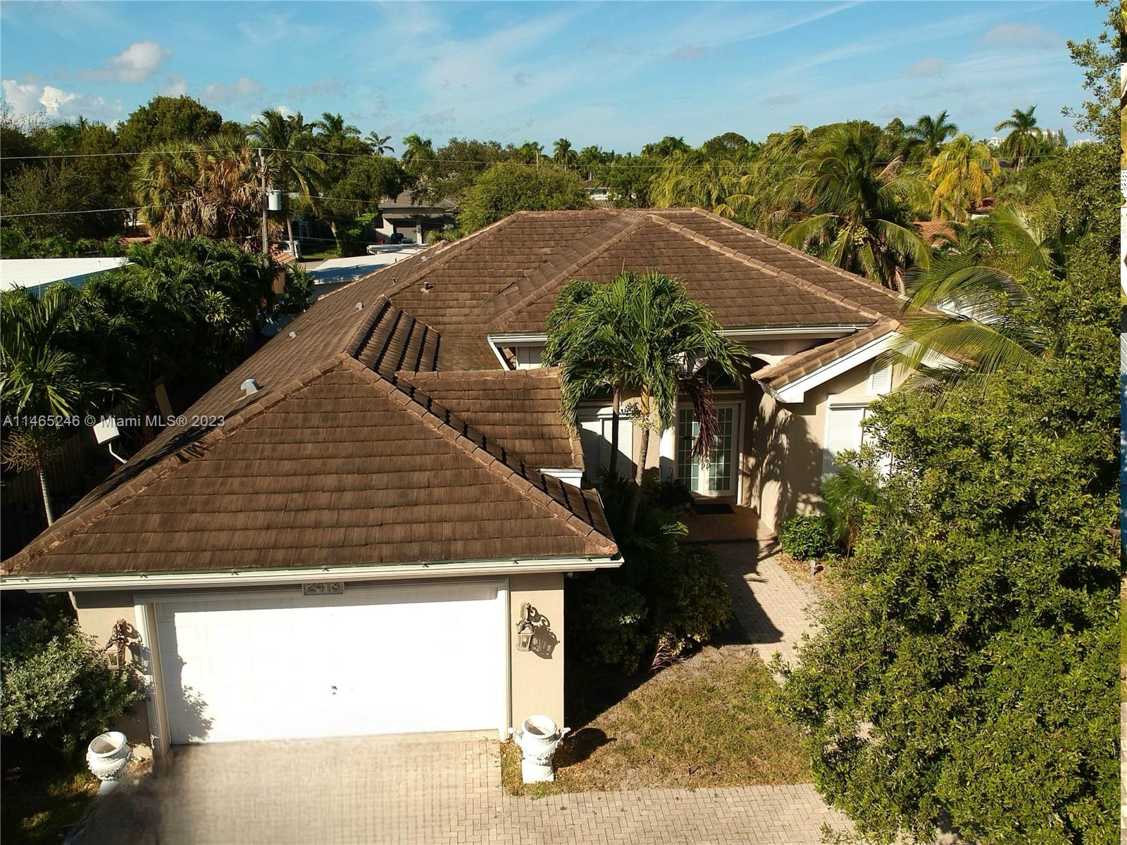 BEACH WAY HEIGHTS UNIT - Residential