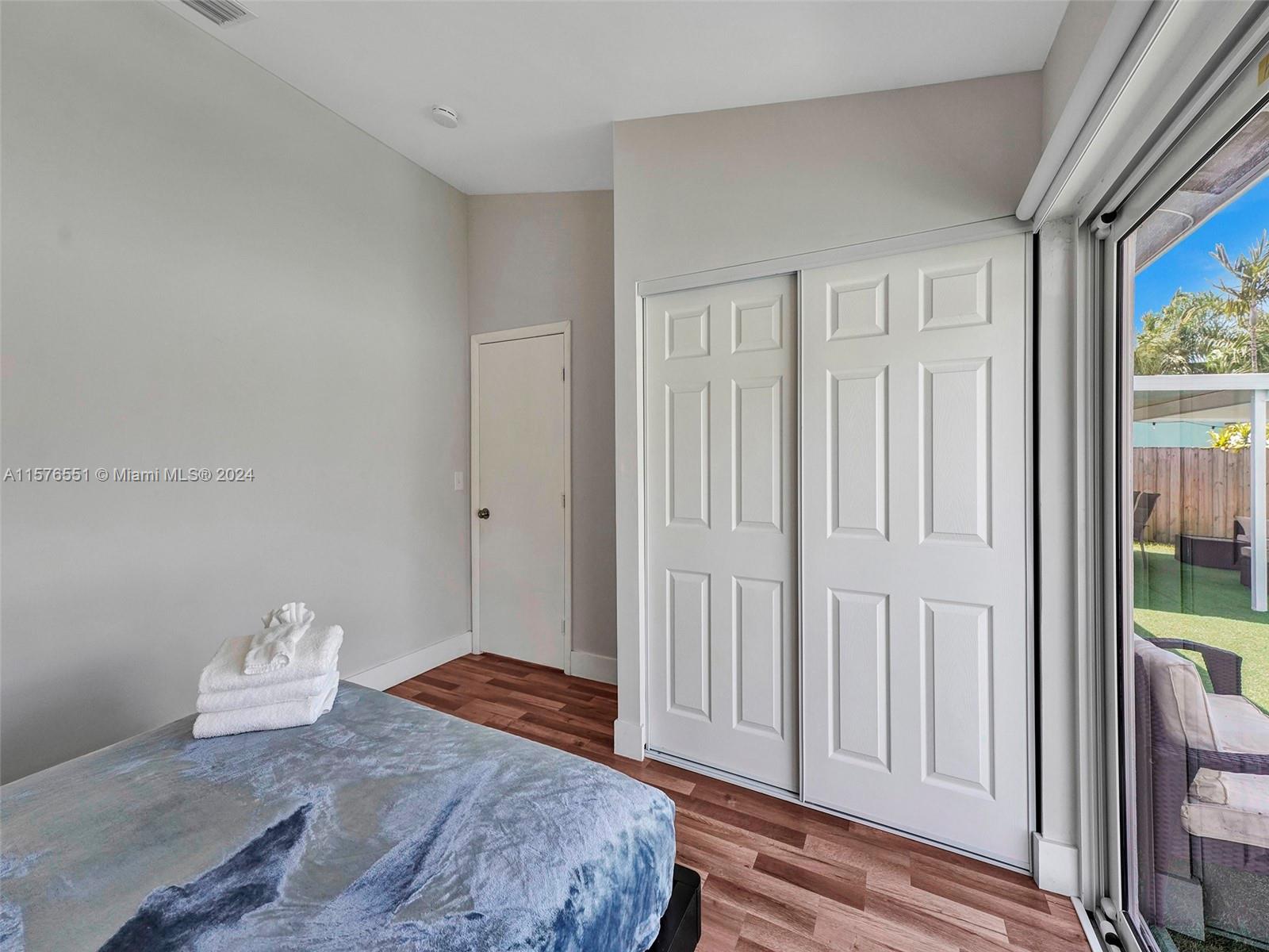 TOWN & COUNTRY ESTATES SE - Residential Lease
