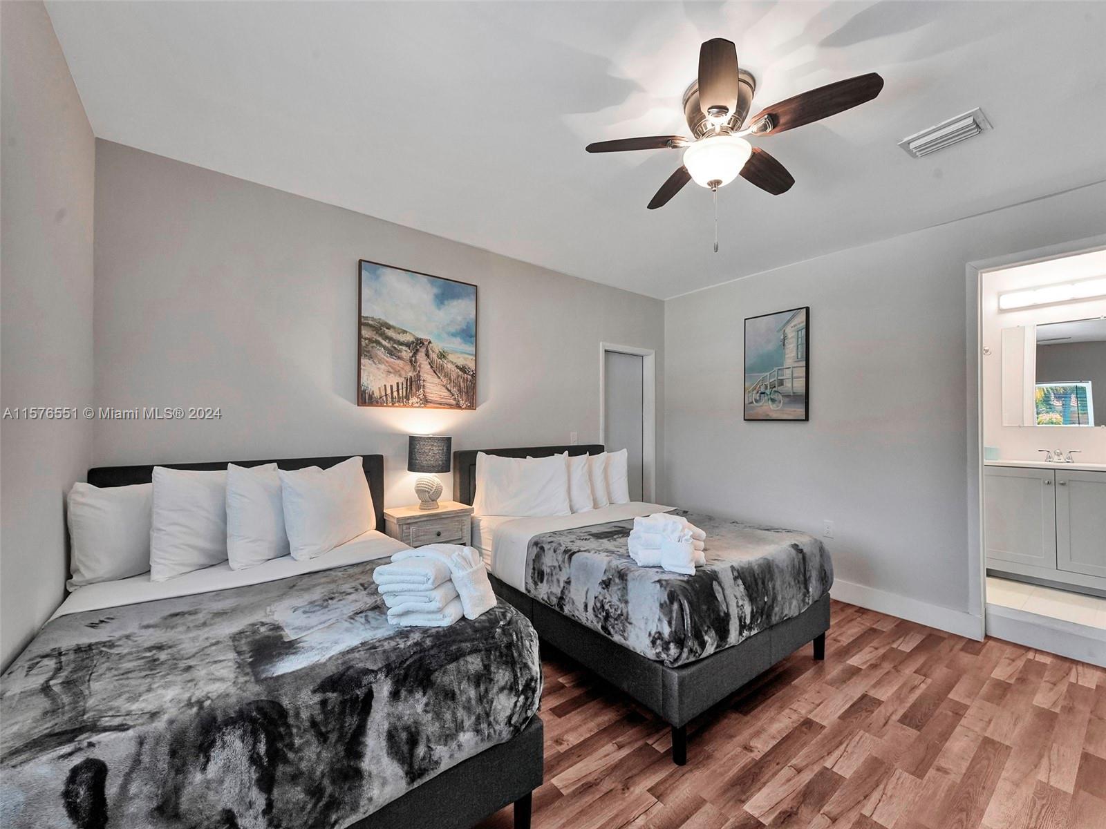TOWN & COUNTRY ESTATES SE - Residential Lease