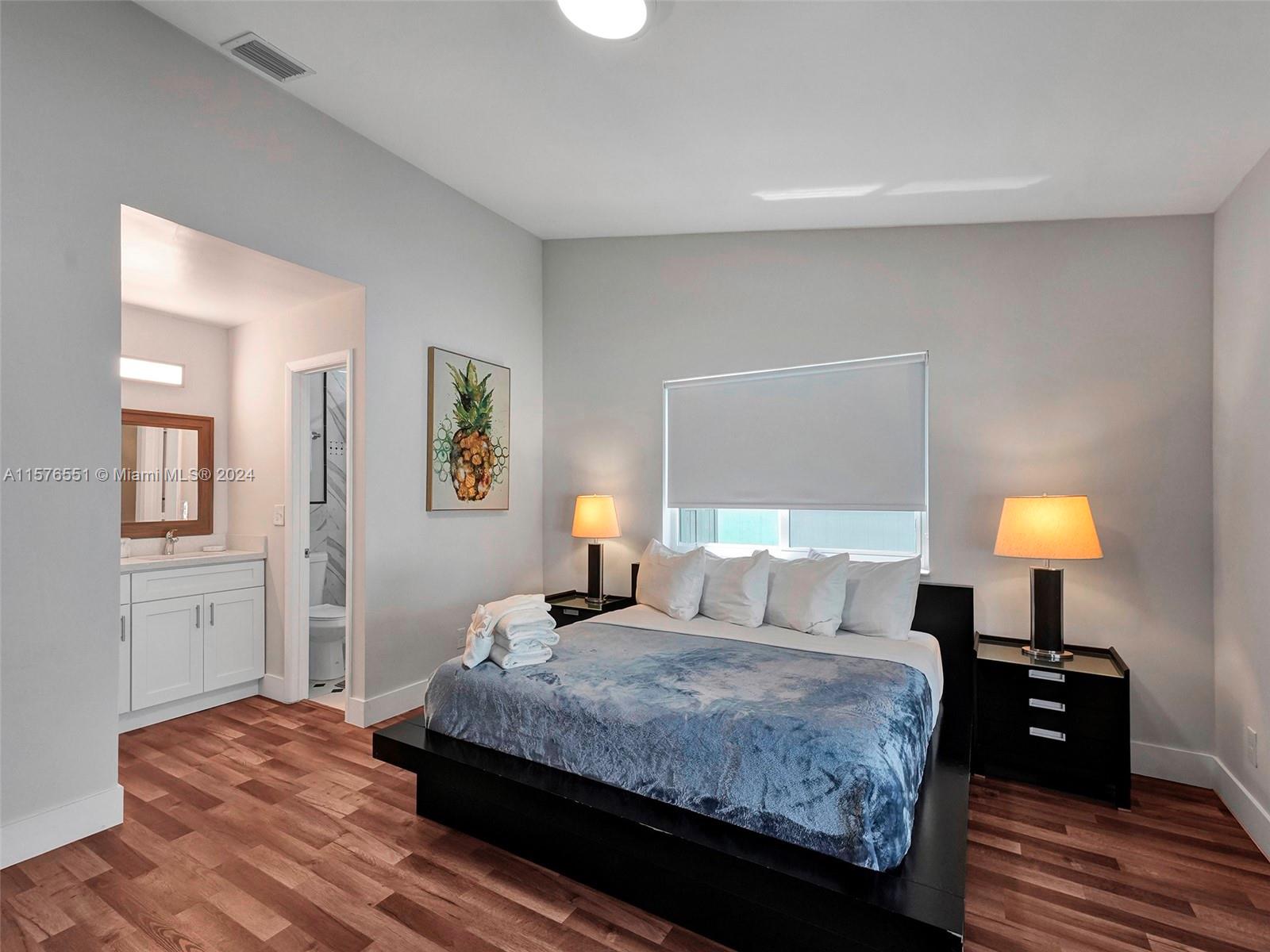 TOWN & COUNTRY ESTATES SE - Residential Lease