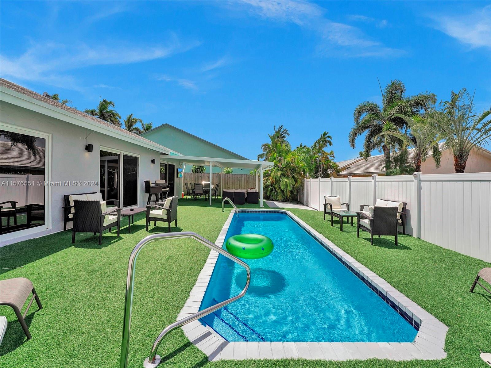 TOWN & COUNTRY ESTATES SE - Residential Lease