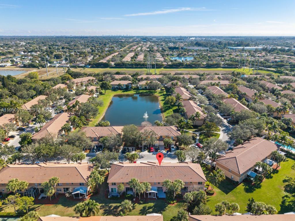 SEMINOLE ESTATES & TOWNHO - Residential