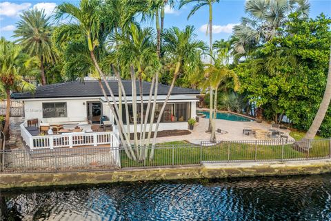 Photo of 3008 NE 1st Terrace, Wilton Manors, FL 33334 (MLS # A11905919)