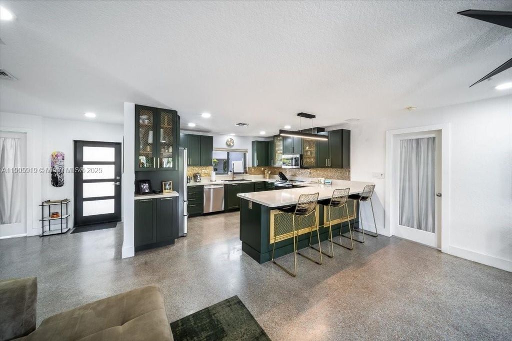 Photo of 3008 NE 1st Terrace, Wilton Manors, FL 33334 (MLS # A11905919)