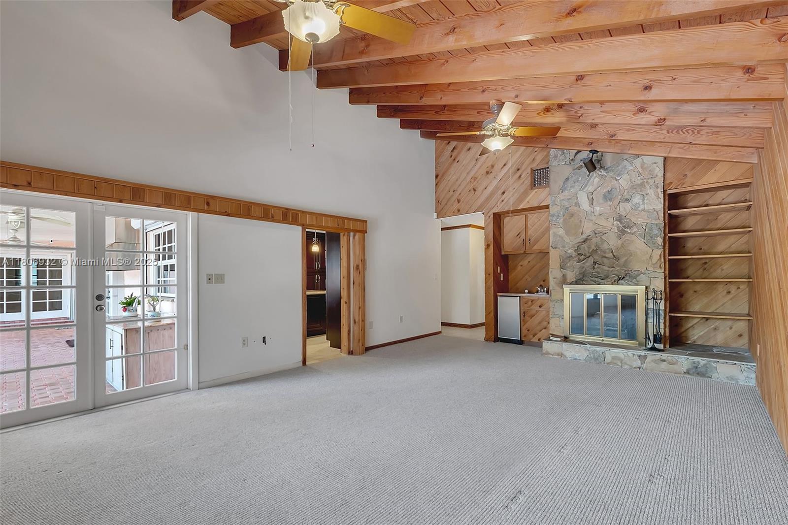 CALUSA CLUB ESTATES - Residential